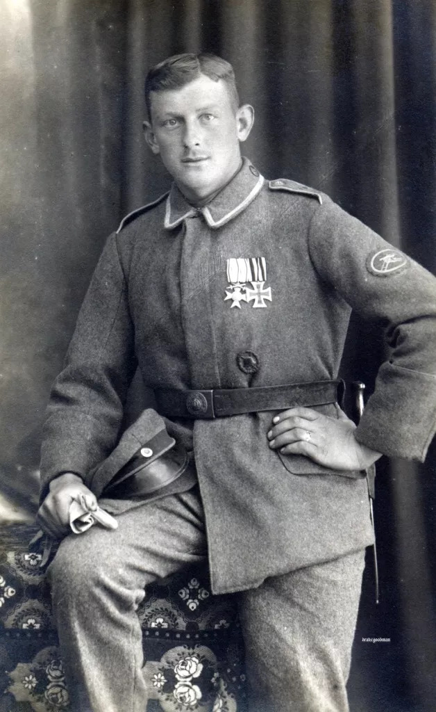 百年前的一战堑壕绞肉机,德军用什么手段激励士兵