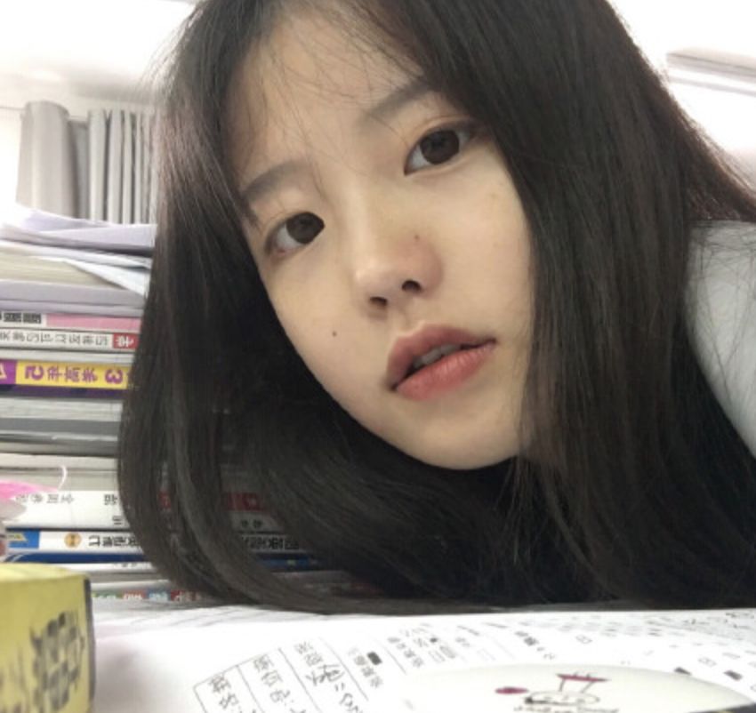 这个单眼皮00后逆天了ko所有高鼻梁大眼睛网红
