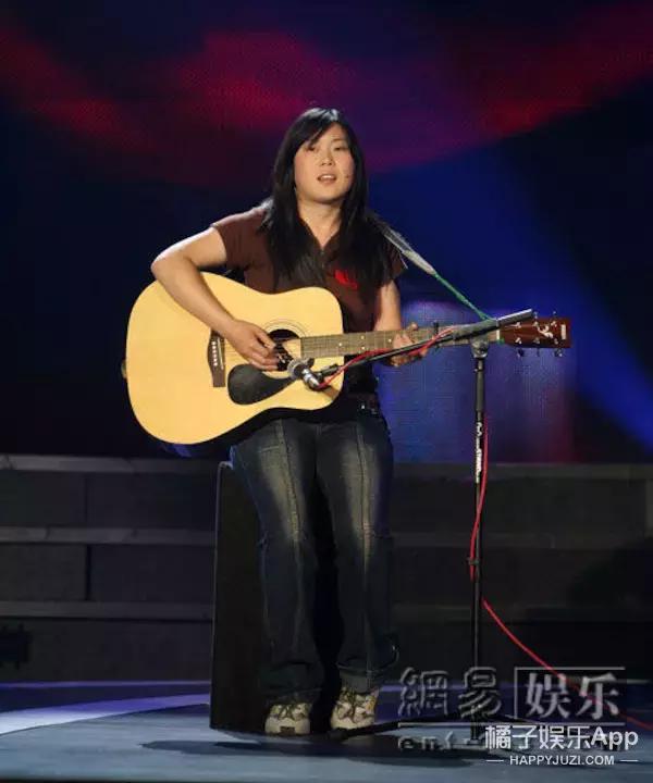 还记得那个地下通道里的西单女孩吗?她已经有自己的品牌了