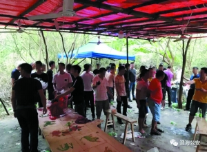 深山聚赌"鱼虾蟹" 庄家赌徒"一锅熟"|澄海|鱼虾|聚赌_新浪新闻