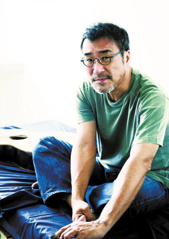 当你撑不下去的时候,就听听这5首歌|朴树|李宗盛|山丘_新浪新闻