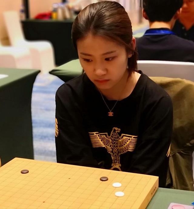 万绿丛中一点红,"巾帼英雄"於之莹