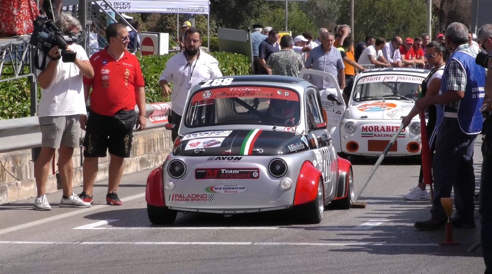 爆改菲亚特500,又萌又凶!_手机新浪网