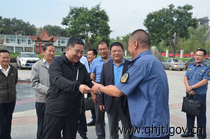 青海陶永利副厅长检查指导海东地区汛期公路保通工作图