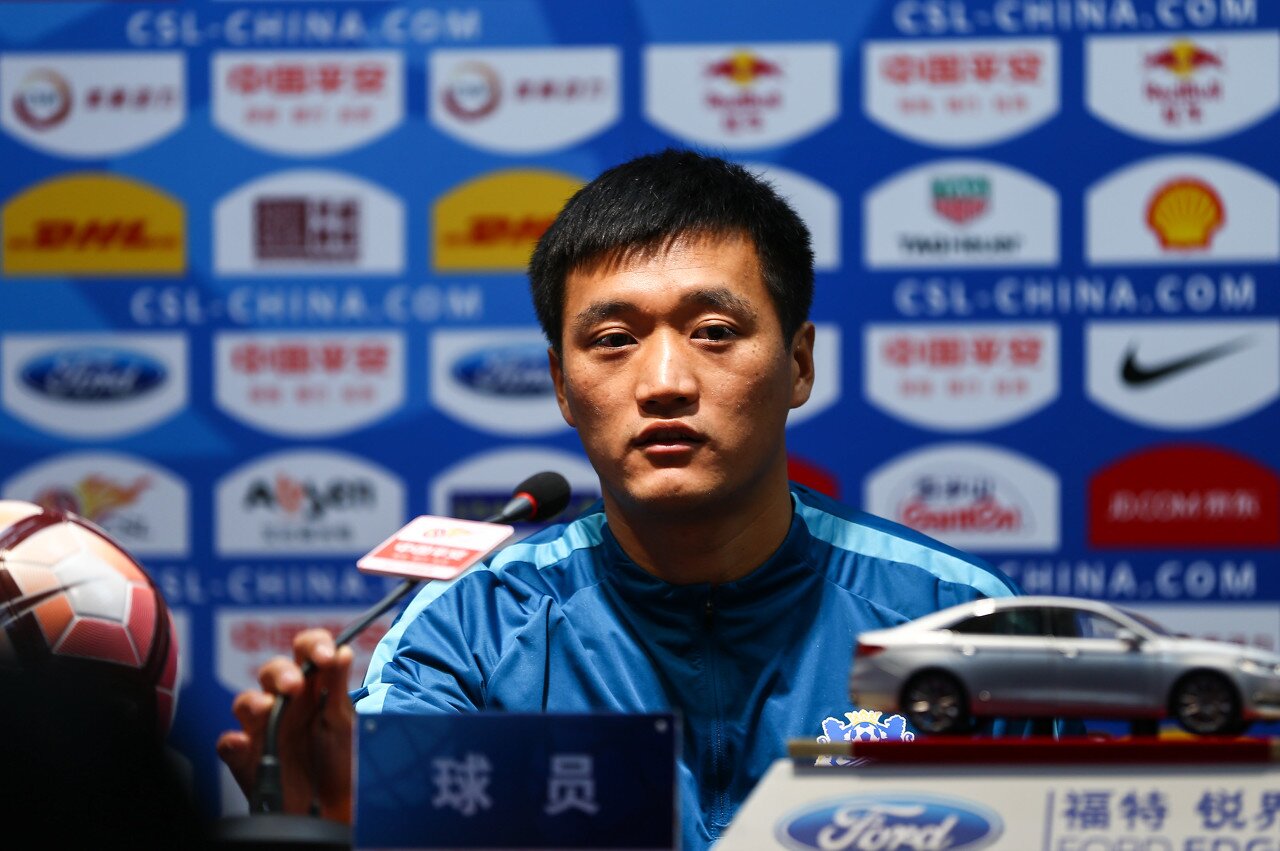 唐淼晒户口本:俱乐部"归化"第一人 省港杯我来啦