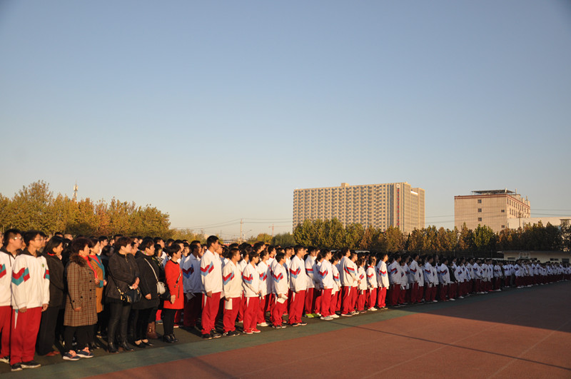 济南二中举行高三学生十八岁成人仪式