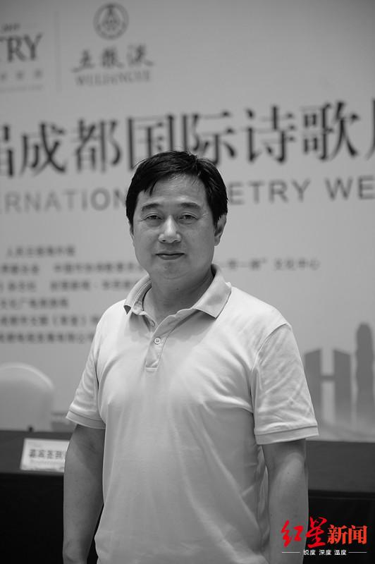 陈先发:成都是一座与诗歌结缘最多的城市