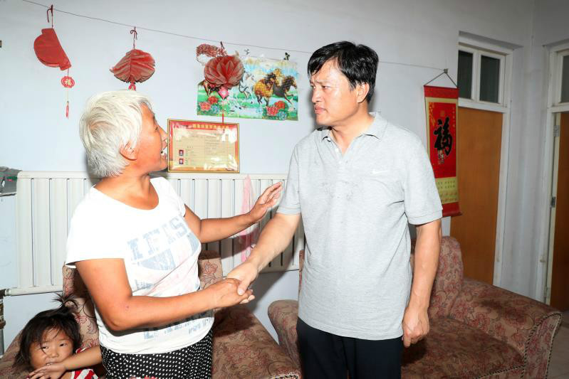 平陆县委副书记,县长李旸在常乐镇检查脱贫攻坚工作