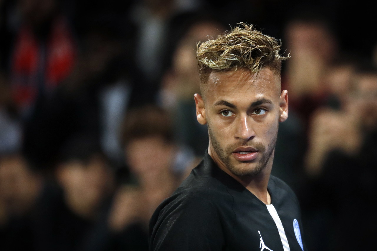 据巴西著名记者马塞洛-贝切勒(marcelo bechler)报道,内马尔非常希望