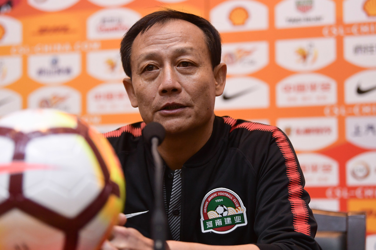 足球报:完成保级目标,王宝山与建业自动续约两年|足球报|王宝山|建业_