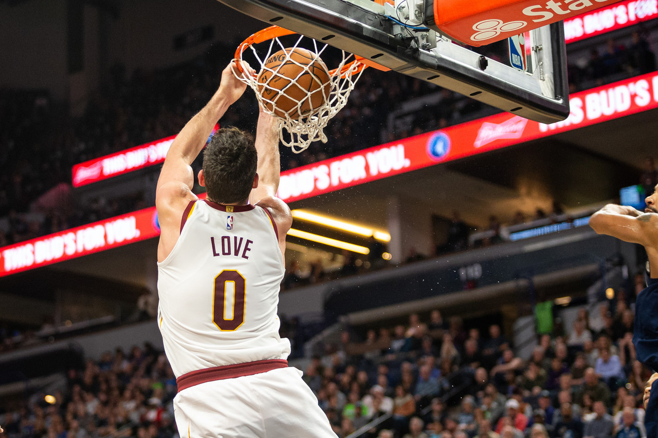 乐福:交易流言新赛季还会一直持续 我会继续做自己