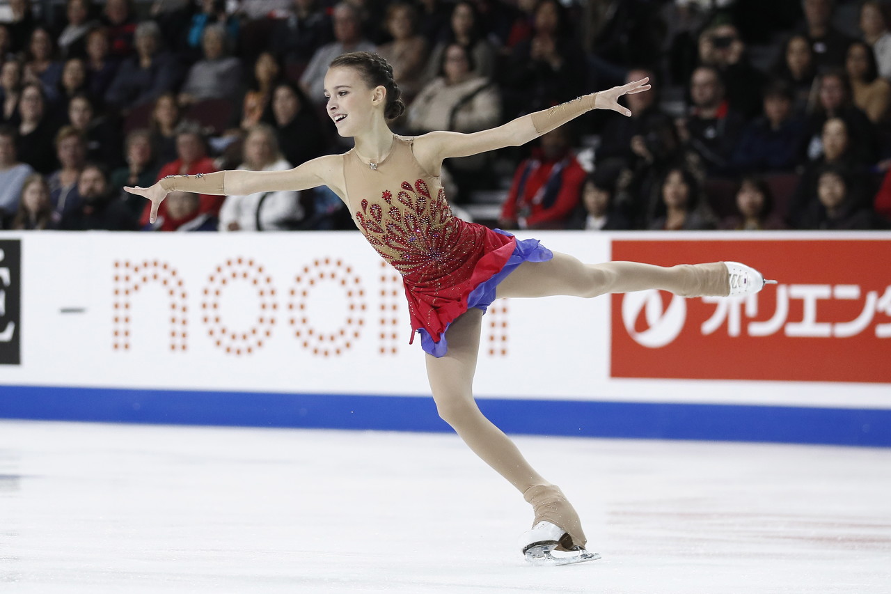 今日图集俄罗斯新晋花滑小美女谢尔巴科娃