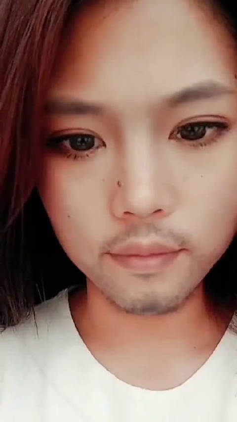 女孩子千万不要随便刮胡子,否则这就是下场