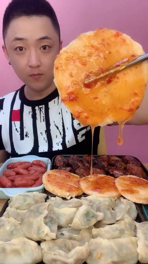 吃播小勇:吃爆浆鸡排