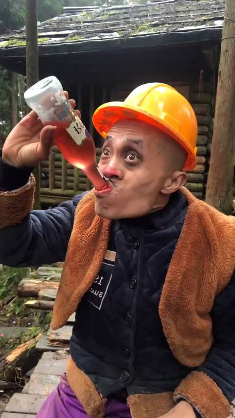 90后光头强:喝可乐