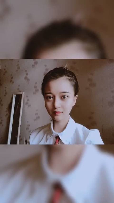 鹿晗当众嫌弃迪丽热巴好丑,胖迪生气怒踹傻狍