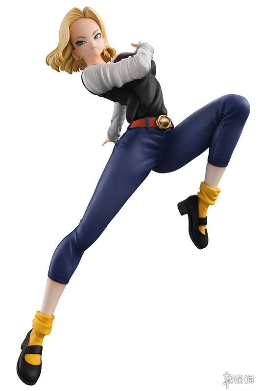 《龙珠》人造人18号跳跃手办 大胸部 长腿尽显眼前