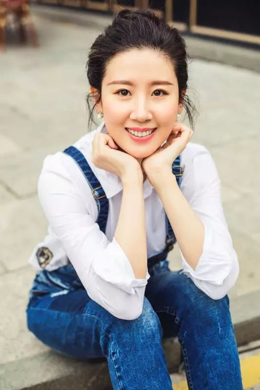 梁媛就在12月28日看演出,拿大奖,美食,美服,美饰送不停!