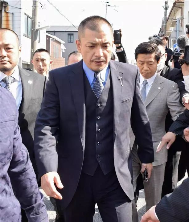 号外!日本山口组组长被个无业游民暴揍!网友大骂:丢人!