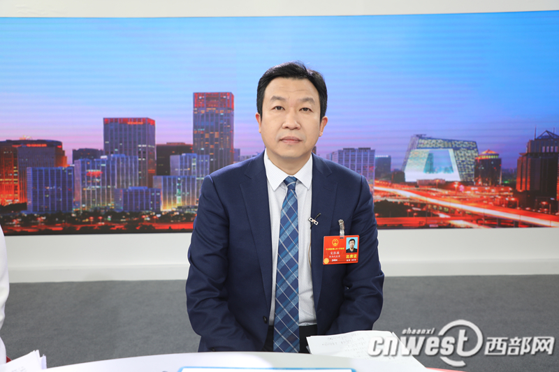 两会观点宋张骏增强群众对基层医疗的信任感是解决看病难的关键