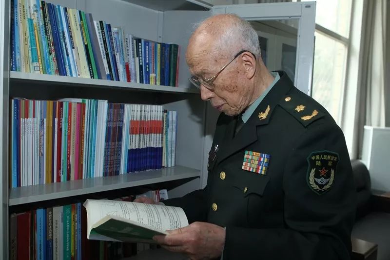 86岁院士臧克茂打造陆战平台全电化技术国家队