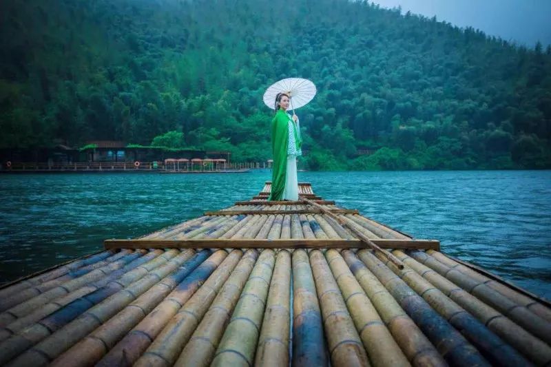 美景已就位,就等你入镜!来天目湖拍属于你的古装大片吧!