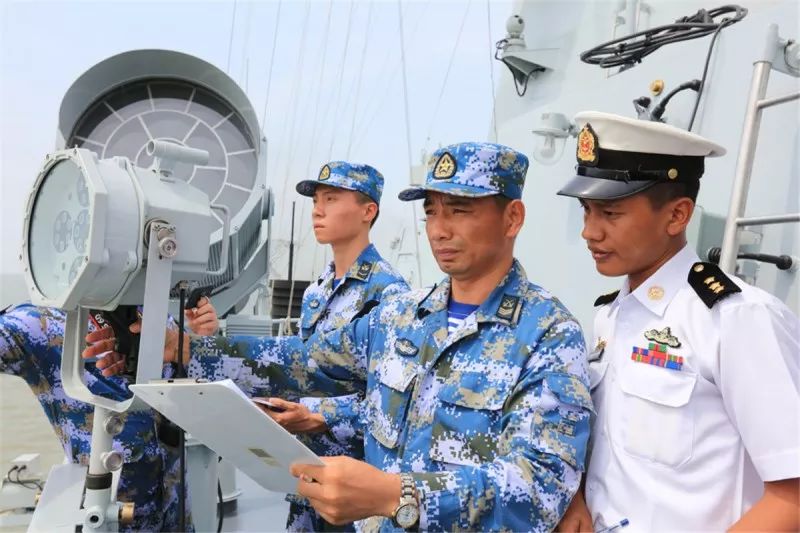 520，水兵们表白的对象竟然是她们......|水兵|东海舰队|代宗锋_新浪军事_新浪网
