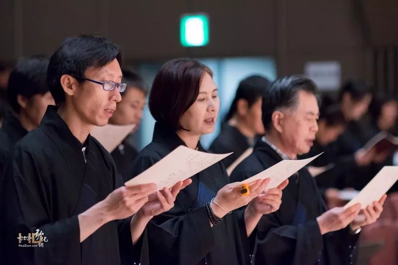 这几句话让我想起了佛陀释迦摩尼说过的相似的话:4,已经结束的,就已经