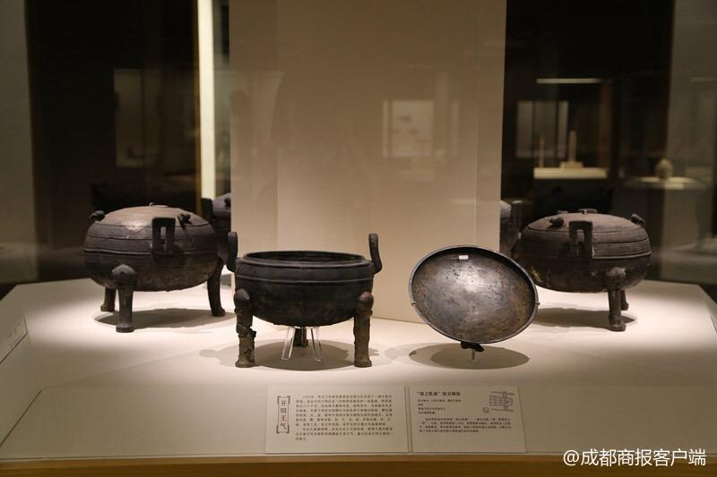 古蜀文物亮相北京 除了三星堆金沙,这些文物也让人惊叹!|三星堆|文物|青铜鼎|新都|金沙_新浪新闻