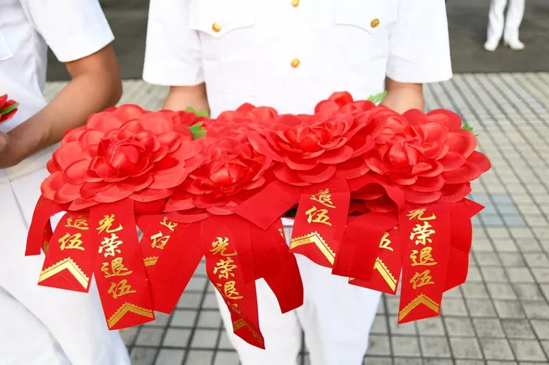 战友|军衔|绶带_新浪军事_新浪网