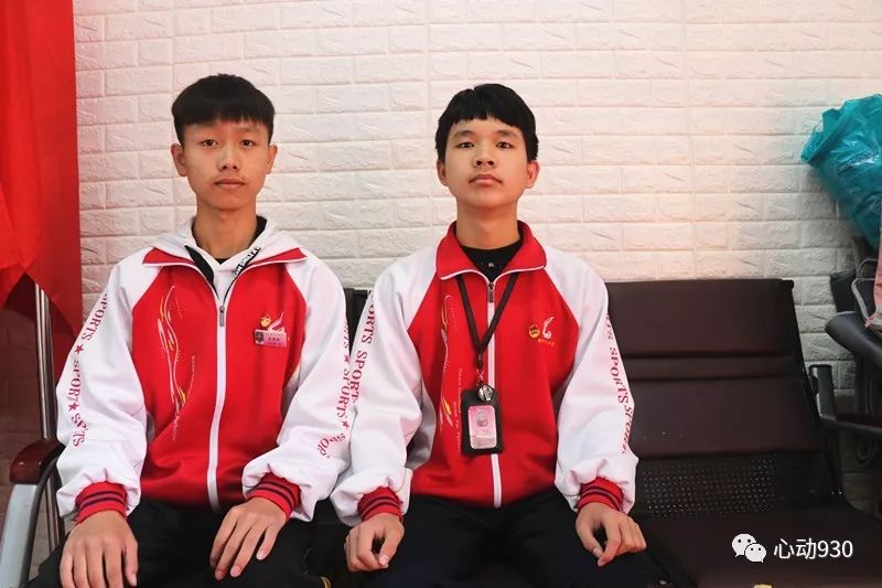 凯里六中学生的一个举动,让人震惊,上万人点赞!