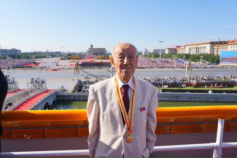 小林阳吉说,对于老人去世,家属目前很低调.