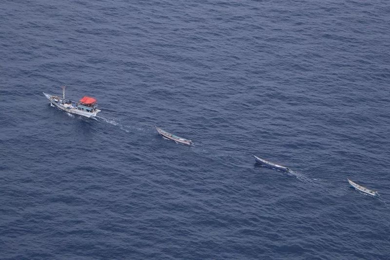 ��ĸ������Сͧ����