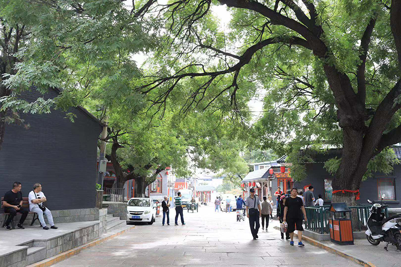 5公里的线性区域,途经旱河路,香泉环岛,香山路,北京植物园,买卖街