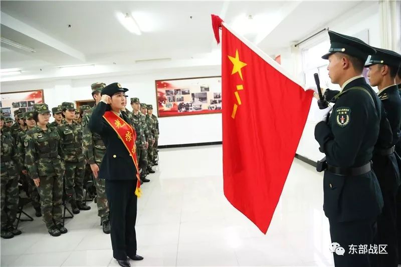 推迟39天这个参加过国庆阅兵的火箭军女兵退伍了