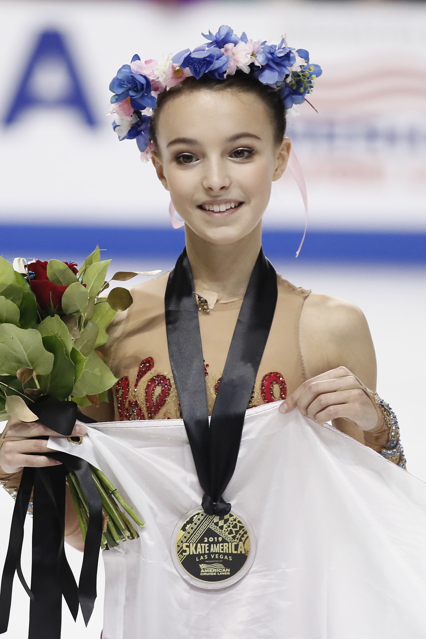 今日图集俄罗斯新晋花滑小美女谢尔巴科娃