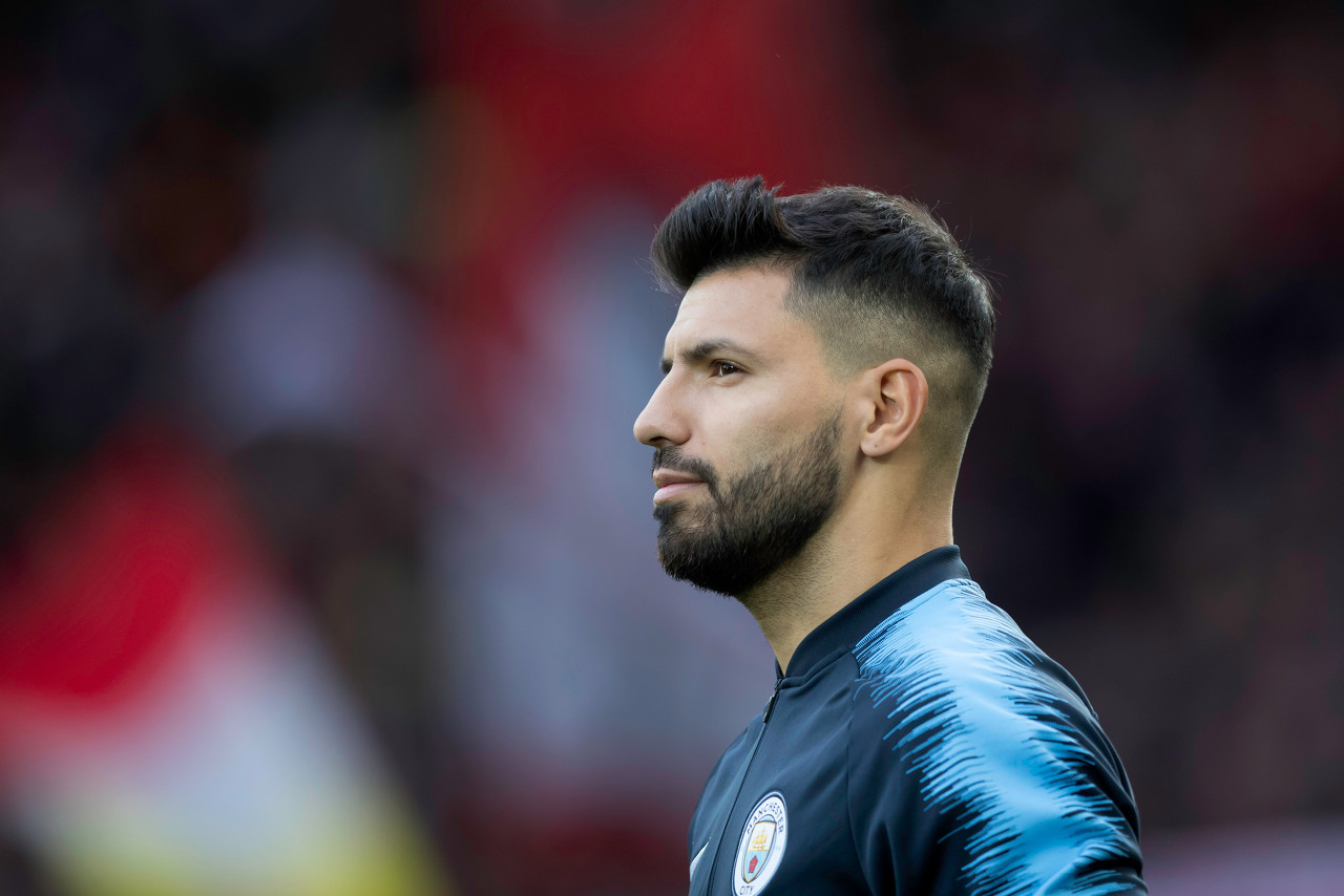 阿圭罗我曾饱受膝伤困扰能否卫冕取决于我们自己