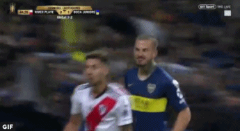 高兴太早,博卡球员吐舌庆祝表情包遭恶搞|博卡|贝内德托|恶搞_新浪