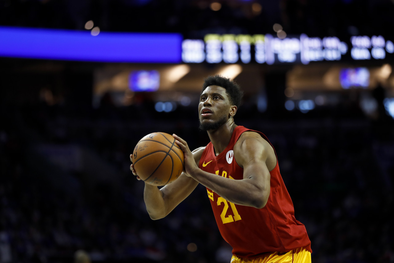 马尔卡宁谈赛迪斯杨他是一个好球员身体很强壮