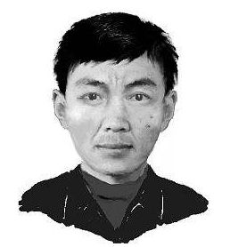 王强可以清晰的记得每一起案件的事件,地点,经过王强的案宗一共有厚厚
