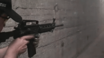 ▲快速射击需要“加藤鹰之指”