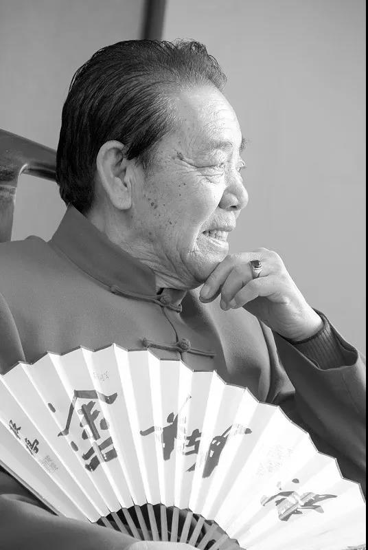 评书大师单田芳病逝从此再无他的请听下回分解