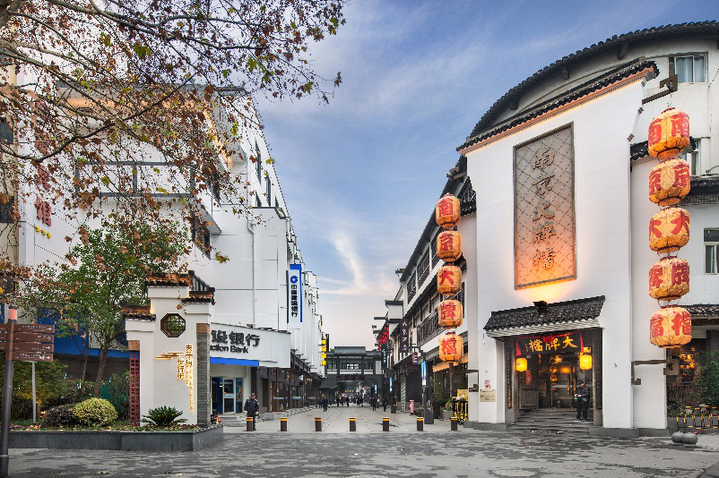 名士生活融入城市更新艺术装置活化老街生态南京大石坝街街道升级改造