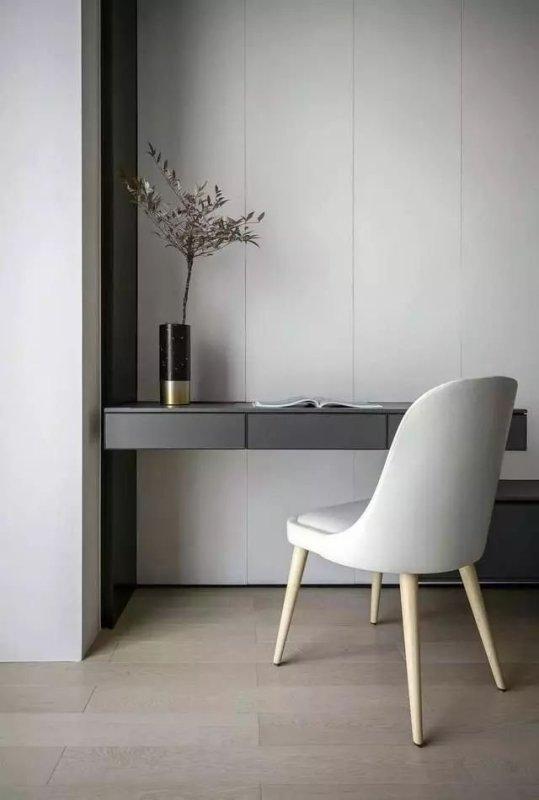 原来，踢脚线要这么装才好看