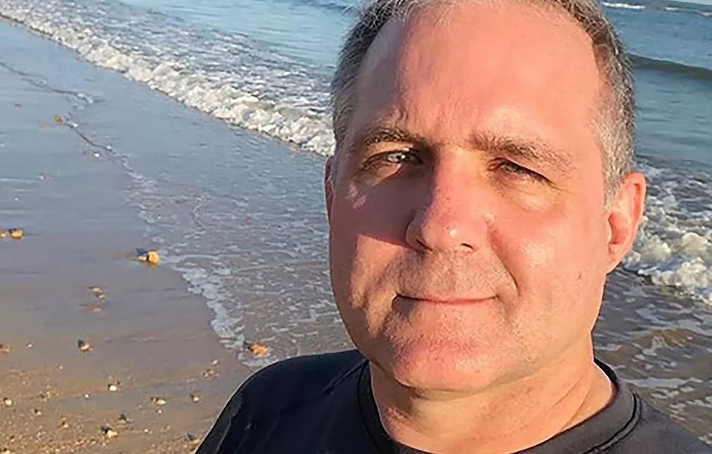 又一个这个加拿大人到底有几国国籍和护照