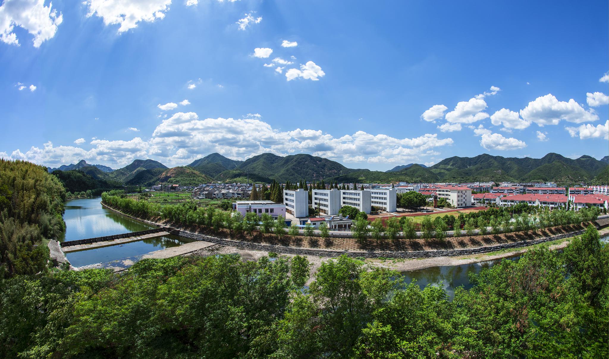 小镇人物 | 柯桥王坛镇李徐斌:双手触摸民情 双脚丈量责任