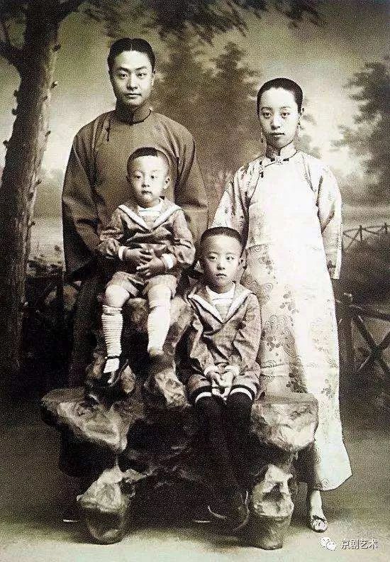 程砚秋与果素瑛:什么样的夫妻,永远不会离婚