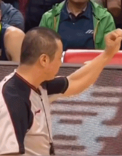 今日趣图:空心打板换着玩