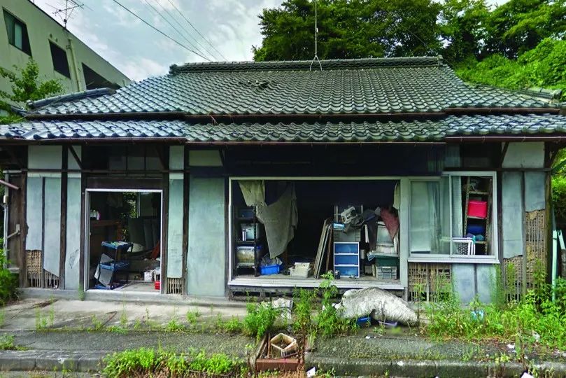 【赏】摄影师eric parker用谷歌街景"拍摄"的福岛无人区