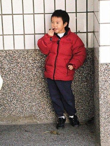 窦靖童小时候就被王菲当男孩养的呀!童年的吴卓林曾是美人胚子啊